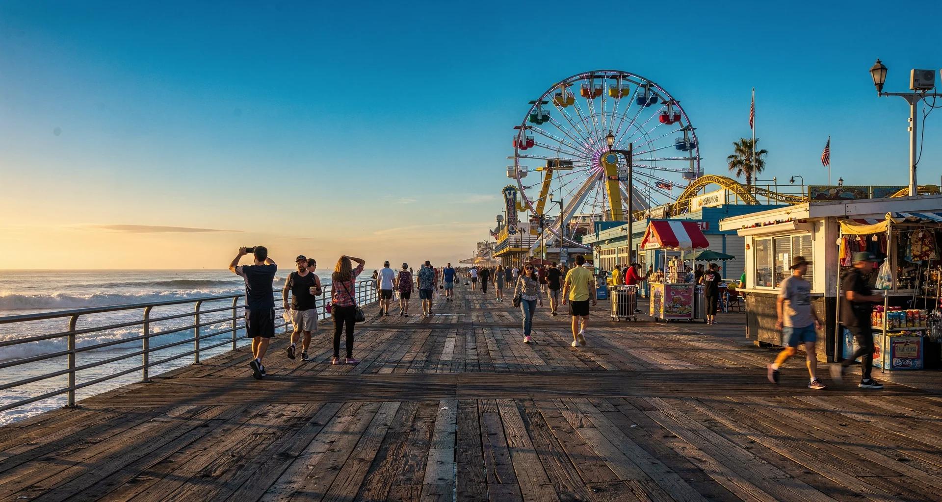 Santa Monica Pier Ferris wheel overlooking the Pacific coast