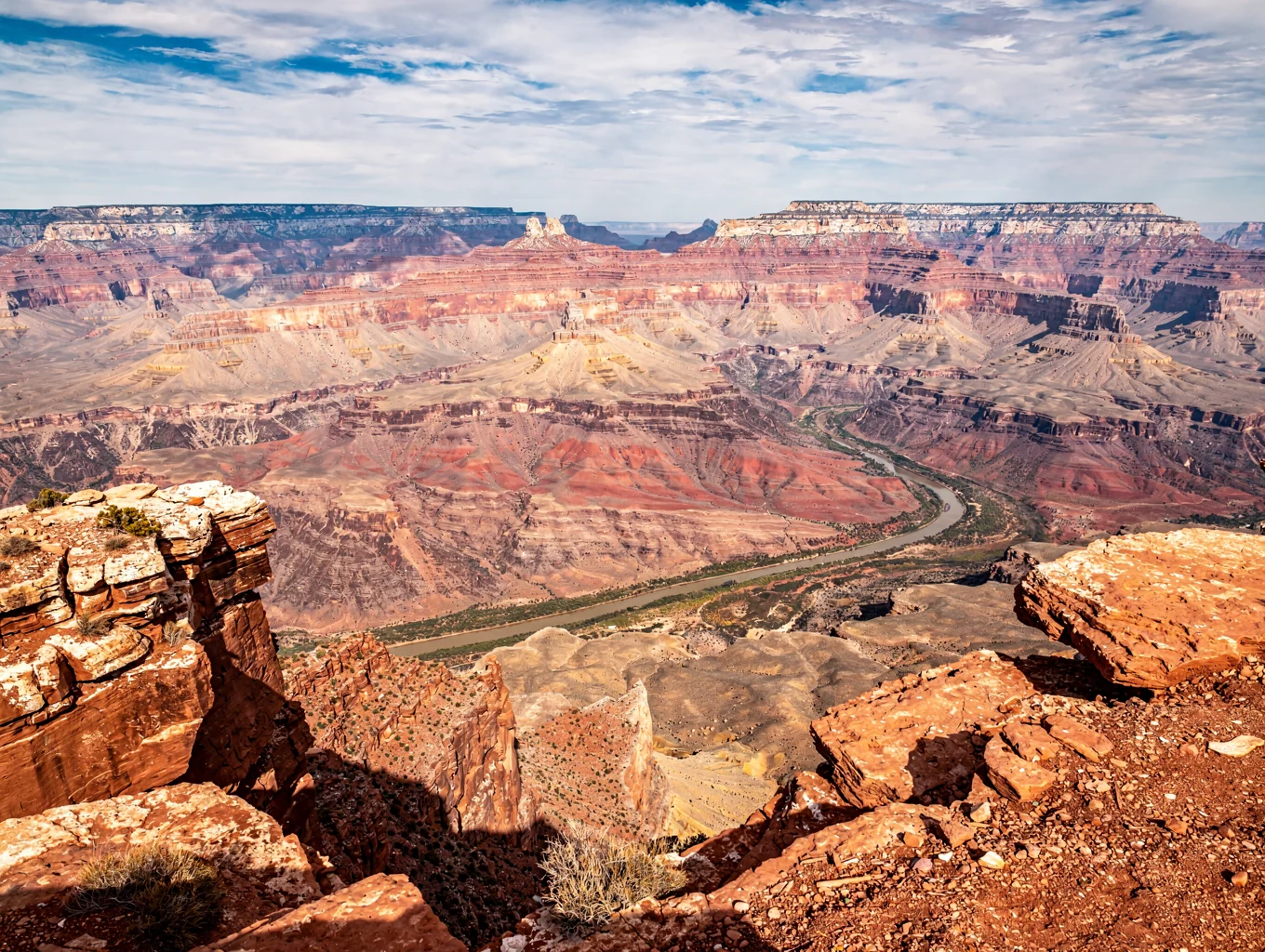 Expansive panoramic canyon overlook from Island in the Sky in Canyonlands